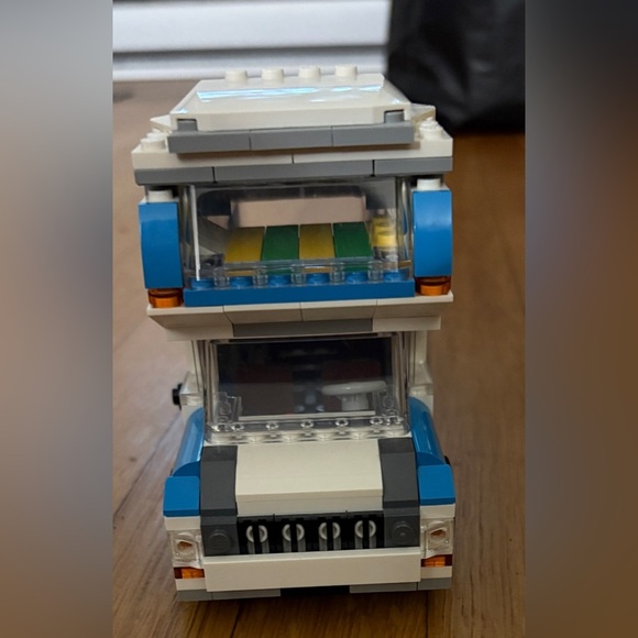 Lego RV Limited edition Collectors Family Caravan Holiday Complete building set - Picture 3 of 10